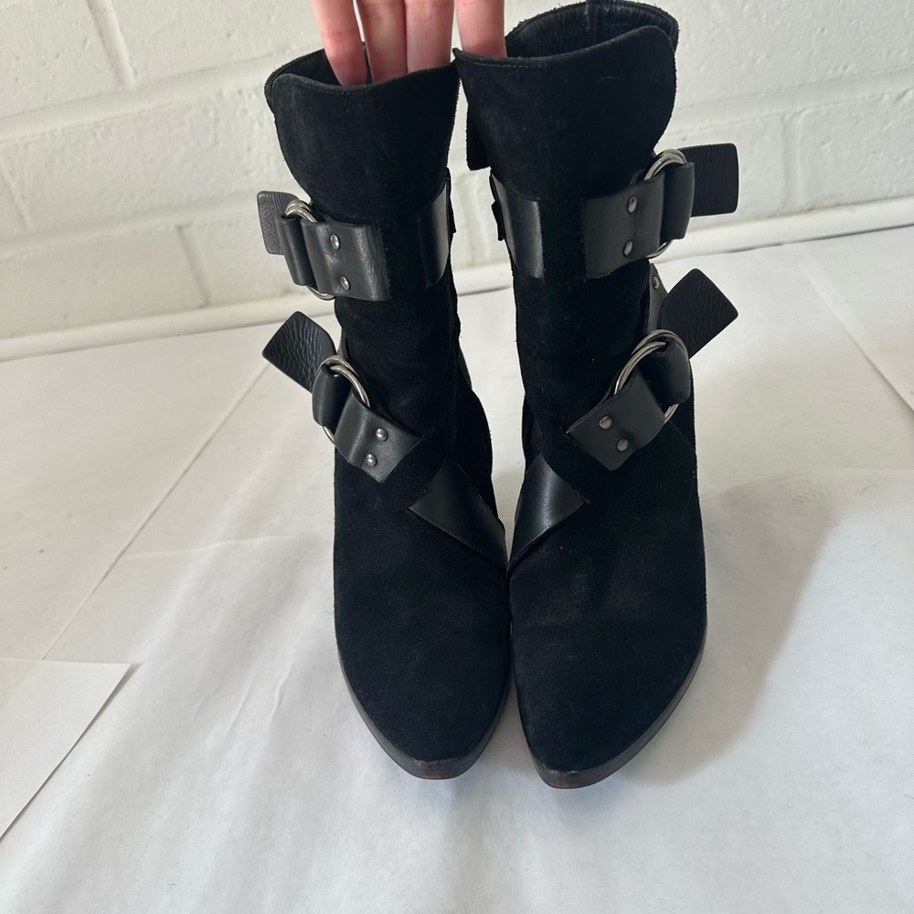 GIVENCY Y2K wedge ankle boots